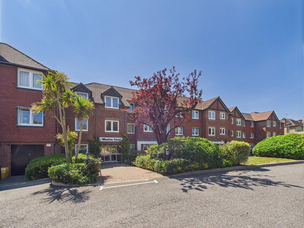 Main image of property: Farnham Close, London, N20