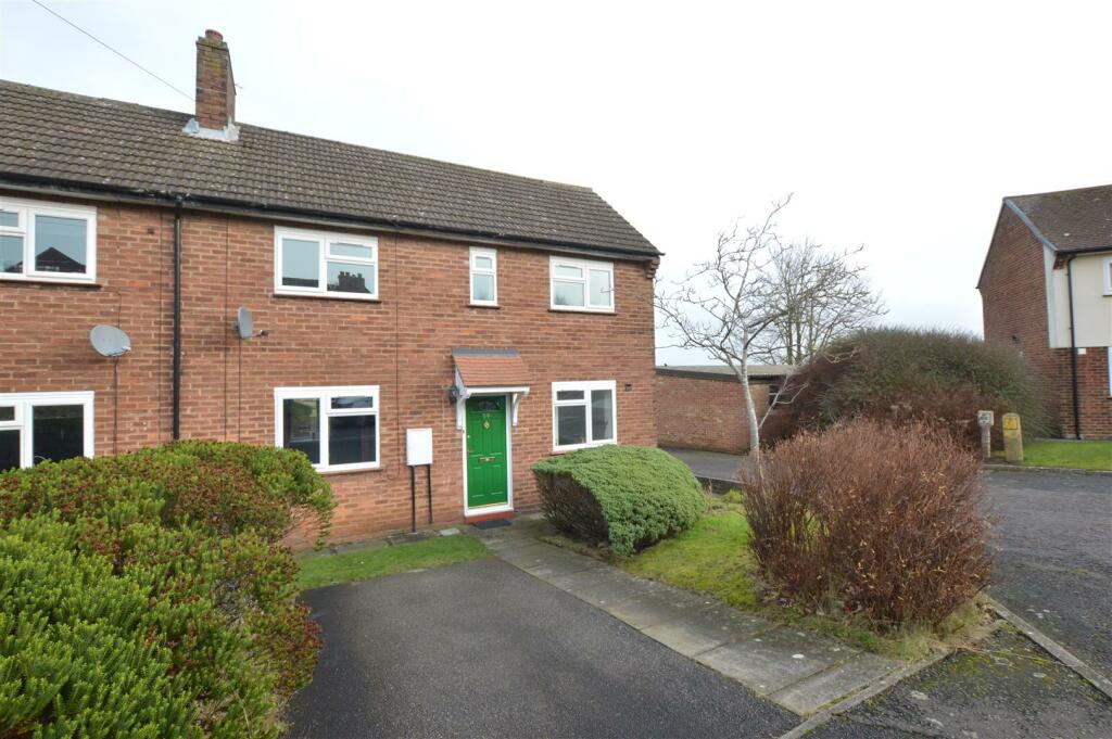 2 bedroom semidetached house for sale in Cleveland Road, Catterick