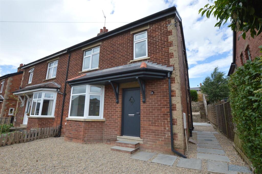 Main image of property: 7 Gordon Crescent, Richmond