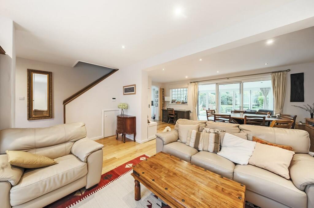 Additional property image - Bulls Lane, Welham Green