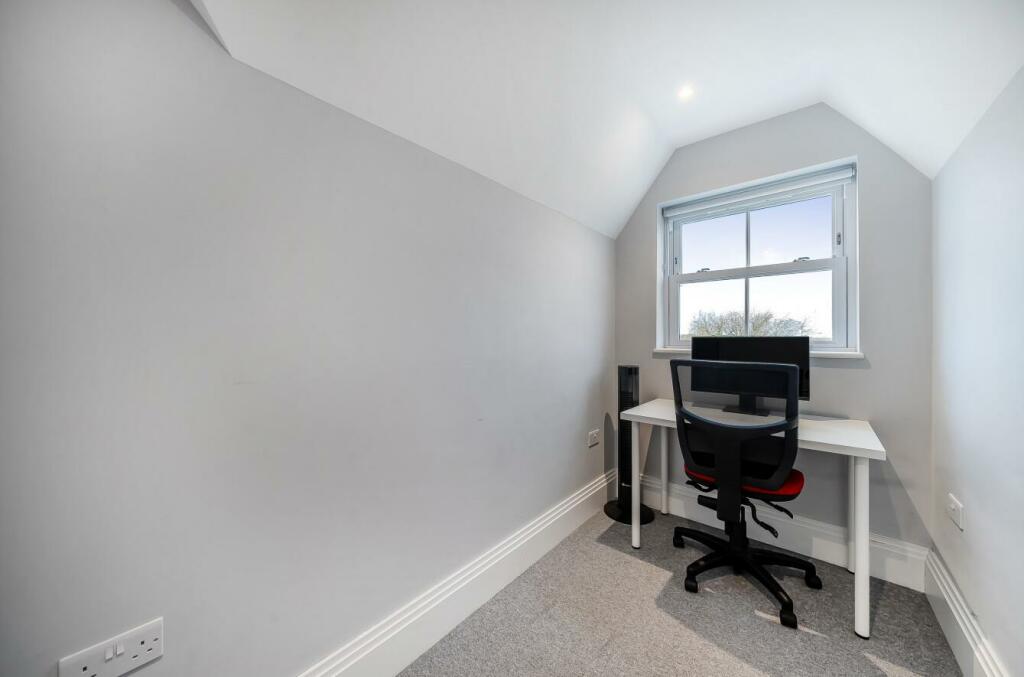 Additional property image - Brookmans Park