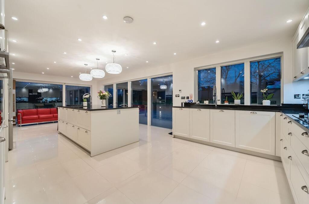 Additional property image - Bulls Lane, Brookmans Park