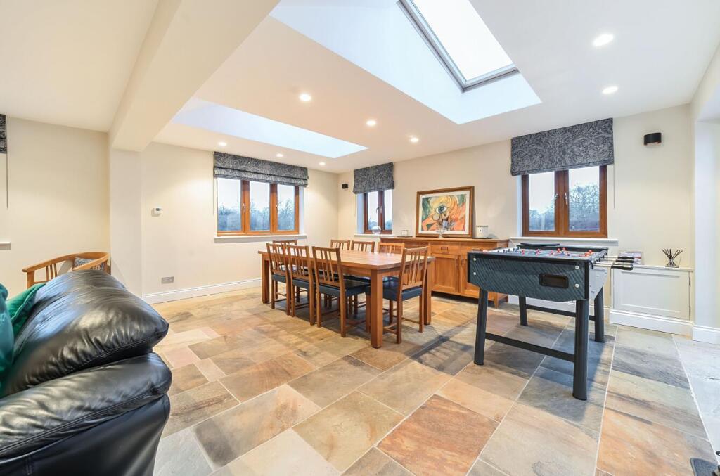Additional property image - Bulls Lane, Brookmans Park