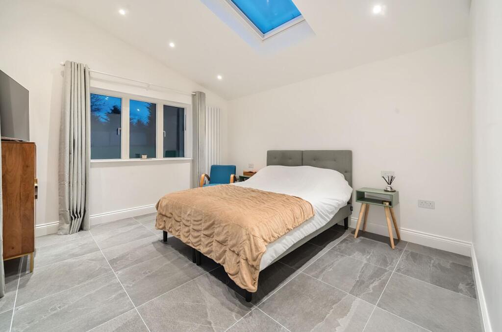 Additional property image - Bulls Lane, Brookmans Park