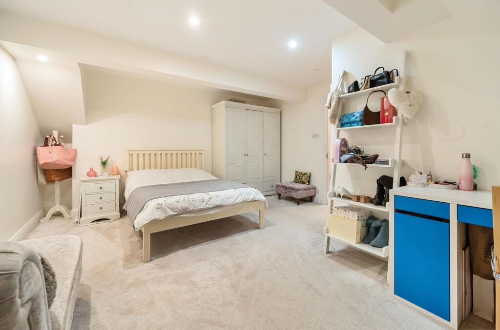 Additional property image - Bulls Lane, Brookmans Park