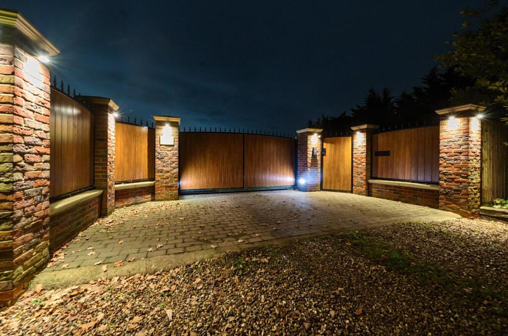 Additional property image - Bulls Lane, Brookmans Park