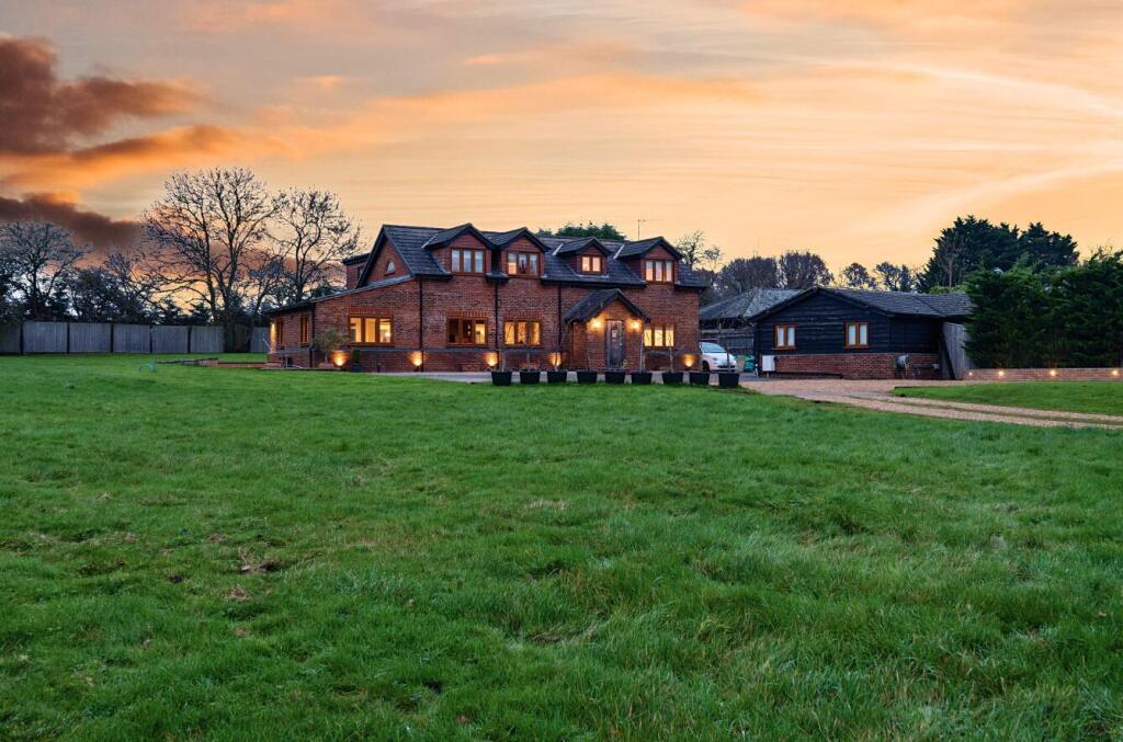 Additional property image - Bulls Lane, Brookmans Park