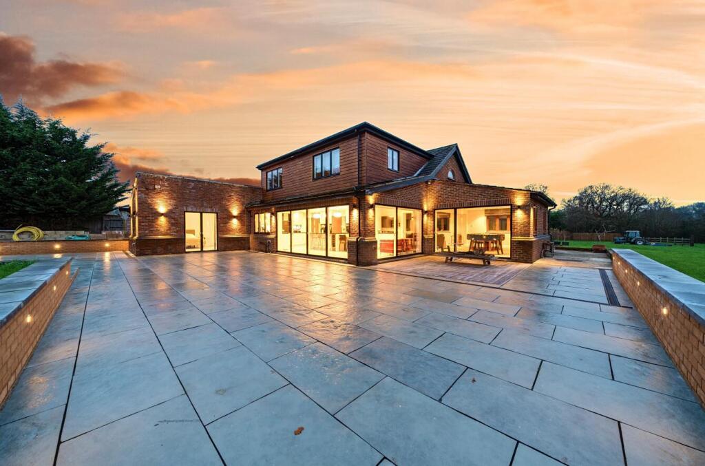 Additional property image - Bulls Lane, Brookmans Park