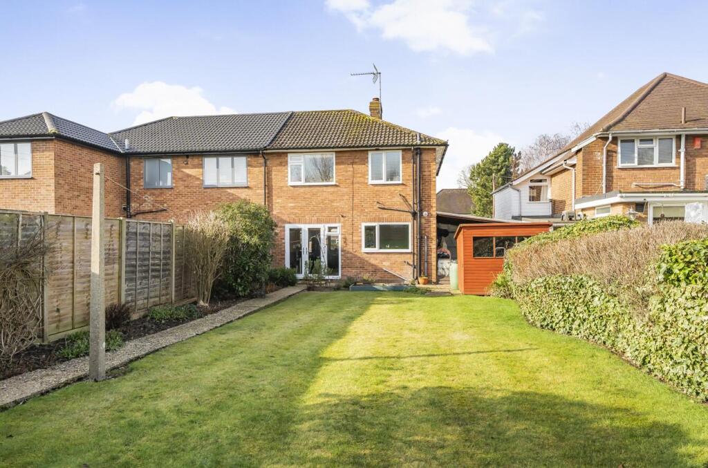 Additional property image - Peplins Way, Brookmans Park, Hatfield