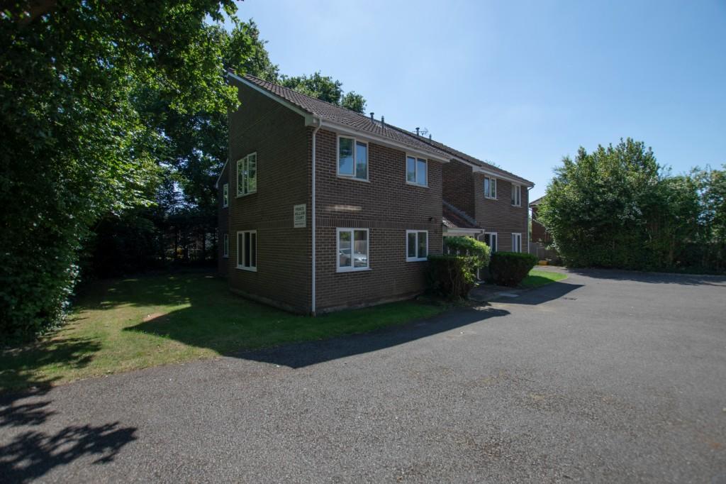 Main image of property: Itchen Avenue, Bishopstoke, SO50