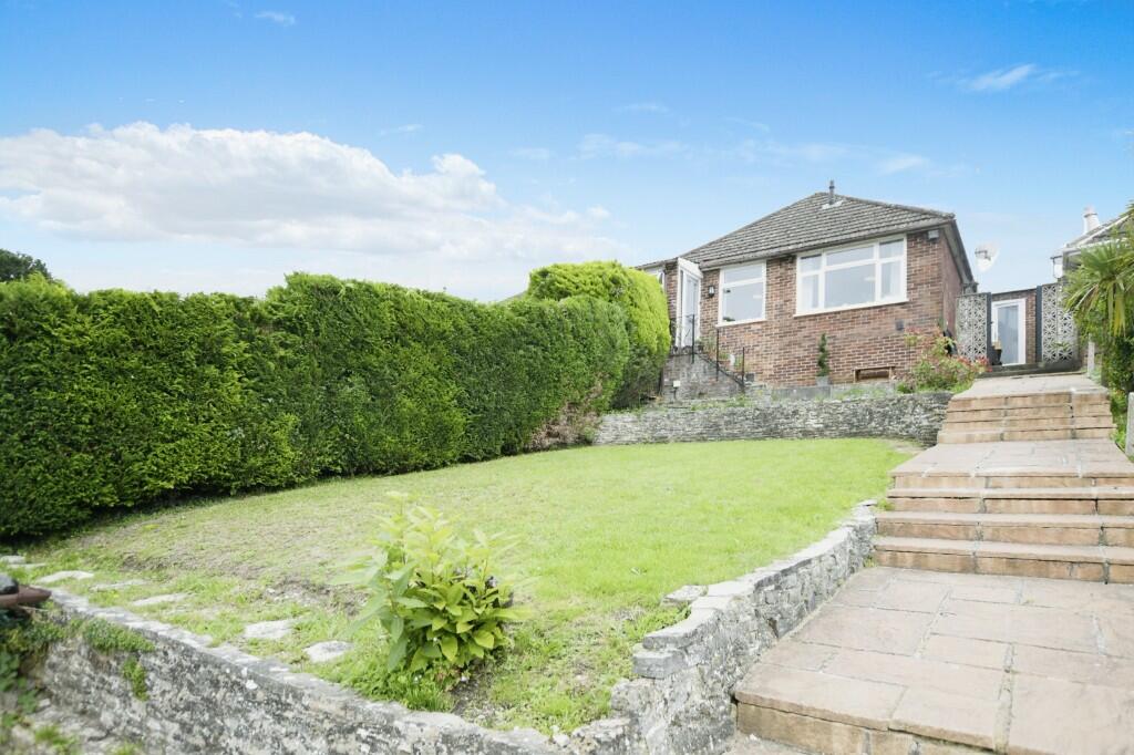 3 bedroom detached bungalow for sale in Springford Crescent