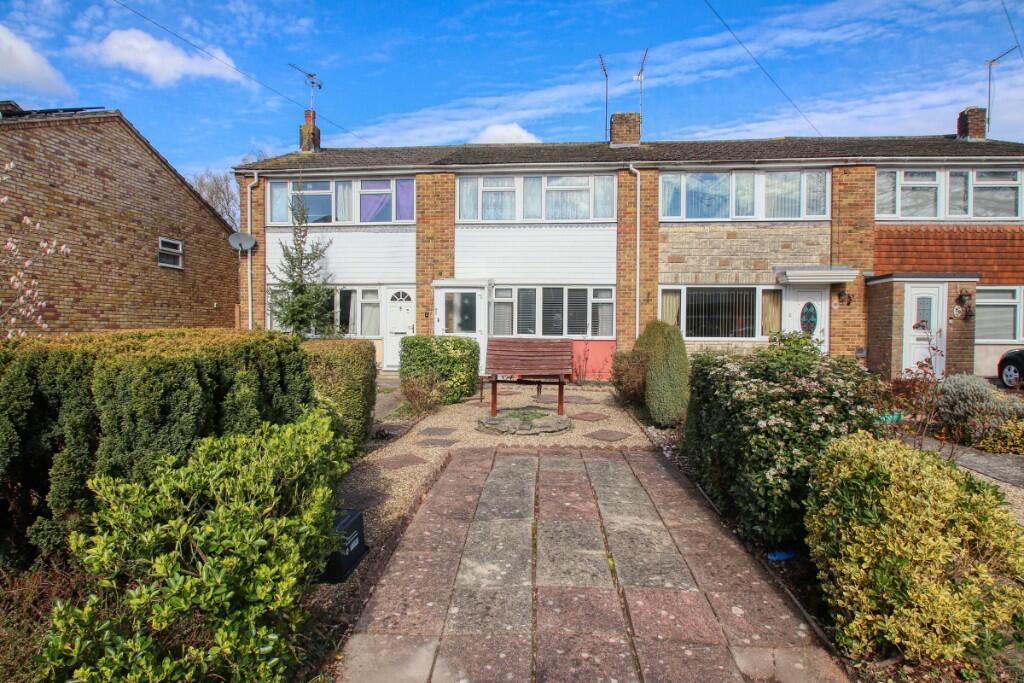 3 bedroom terraced house for sale in Belmont Road, Chandlers Ford, SO53