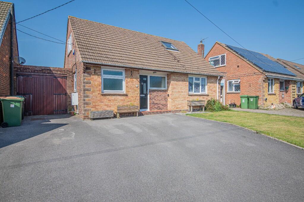 Main image of property: Whalesmead Road, Bishopstoke, Eastleigh, SO50
