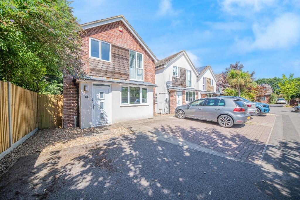 Main image of property: Cedar Row, Botley Road, Horton Heath, SO50