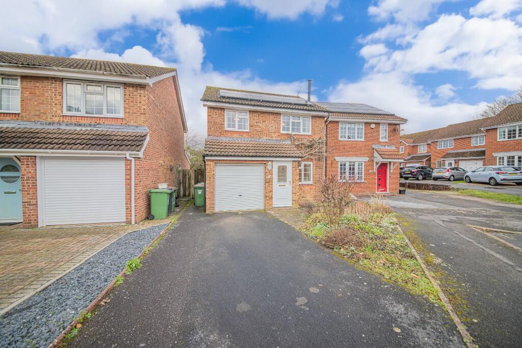 Main image of property: Stubbington Way, Fair Oak, Eastleigh, SO50