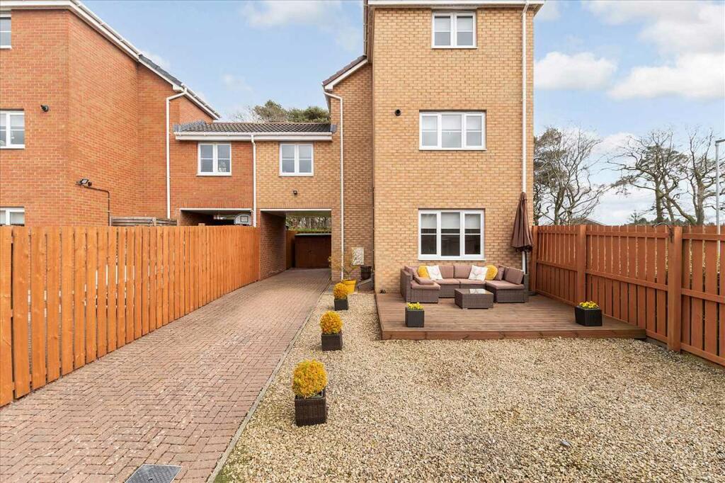 3 bedroom link detached house for sale in McKinley Court, Game Keepers Wynd, EAST KILBRIDE, G74