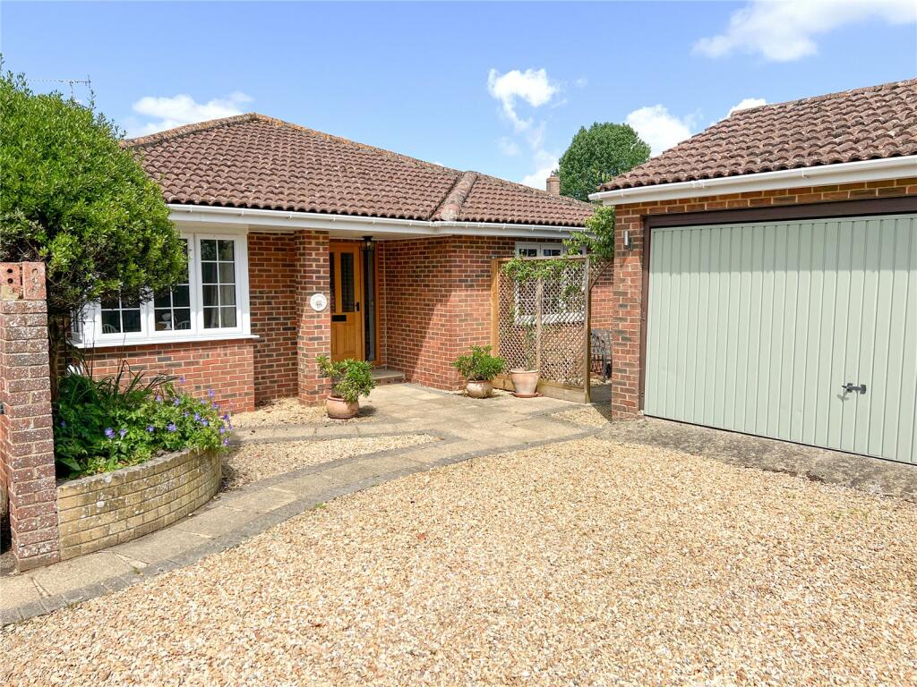 4 bedroom bungalow for sale in Manor Road, Stourpaine, Blandford Forum