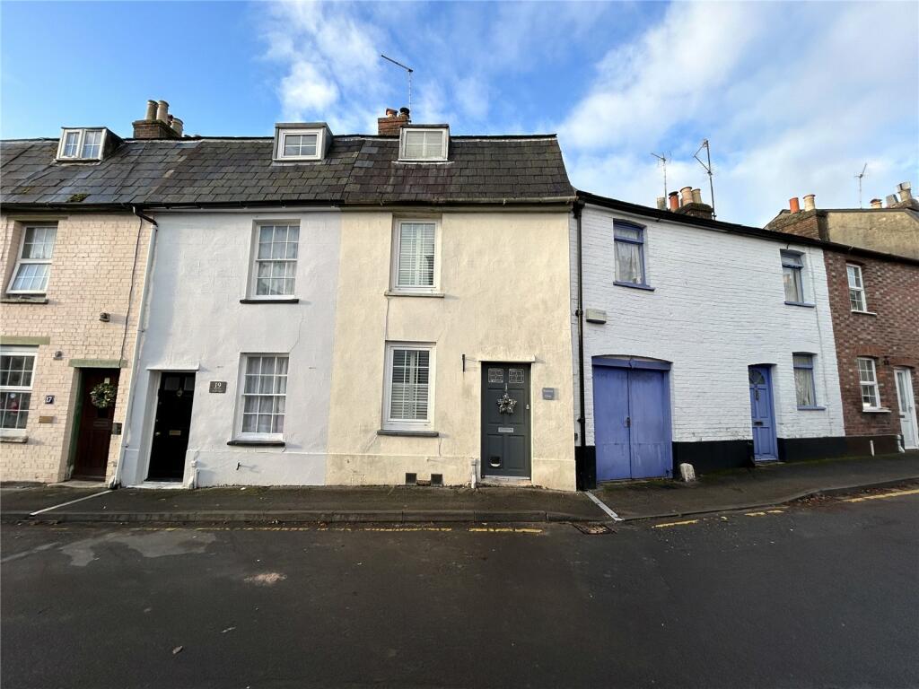 3 bedroom terraced house