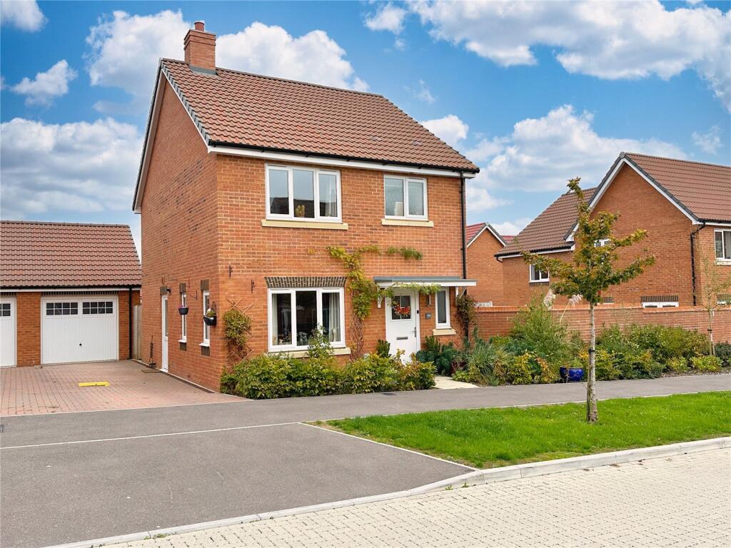 3 bedroom detached house