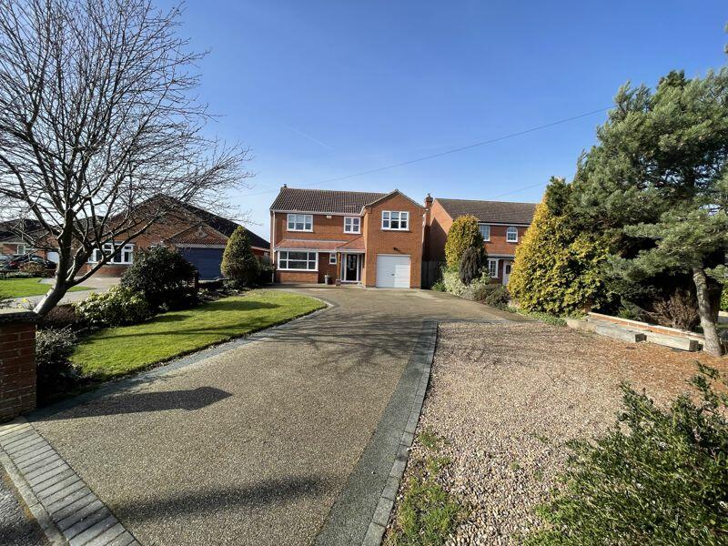 4 bedroom detached house for sale in Highfield Close, North Thoresby, DN36