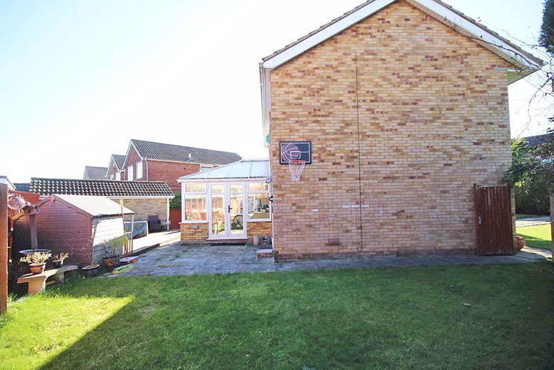 4 bedroom detached house for sale in Wybers Way, Grimsby , DN37