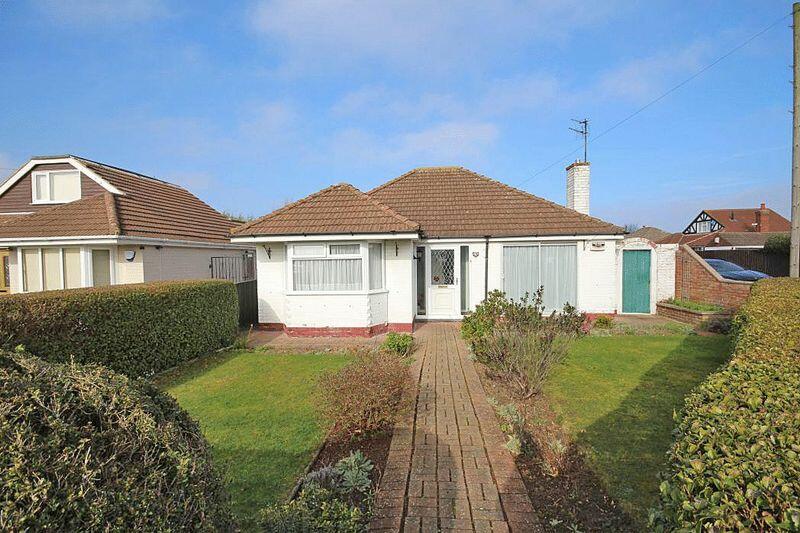 3 bedroom detached bungalow for sale in Midfield Road, Humberston , DN36