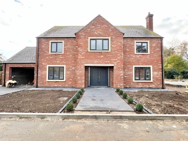 7 bedroom detached house for sale in Humberston Avenue, Humberston, DN36