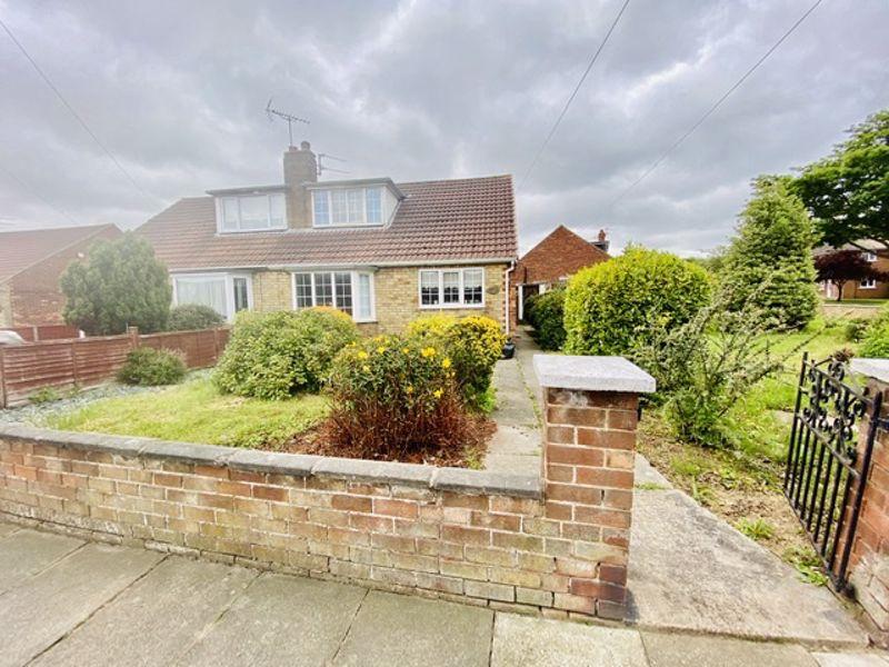 3 bedroom semidetached bungalow for sale in Curzon Avenue, Cleethorpes