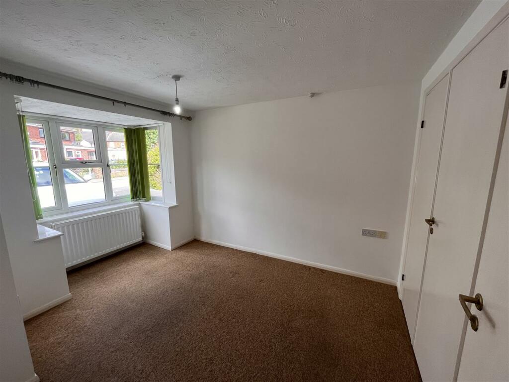 2 bedroom bungalow for sale in New Street, Church Gresley, Swadlincote