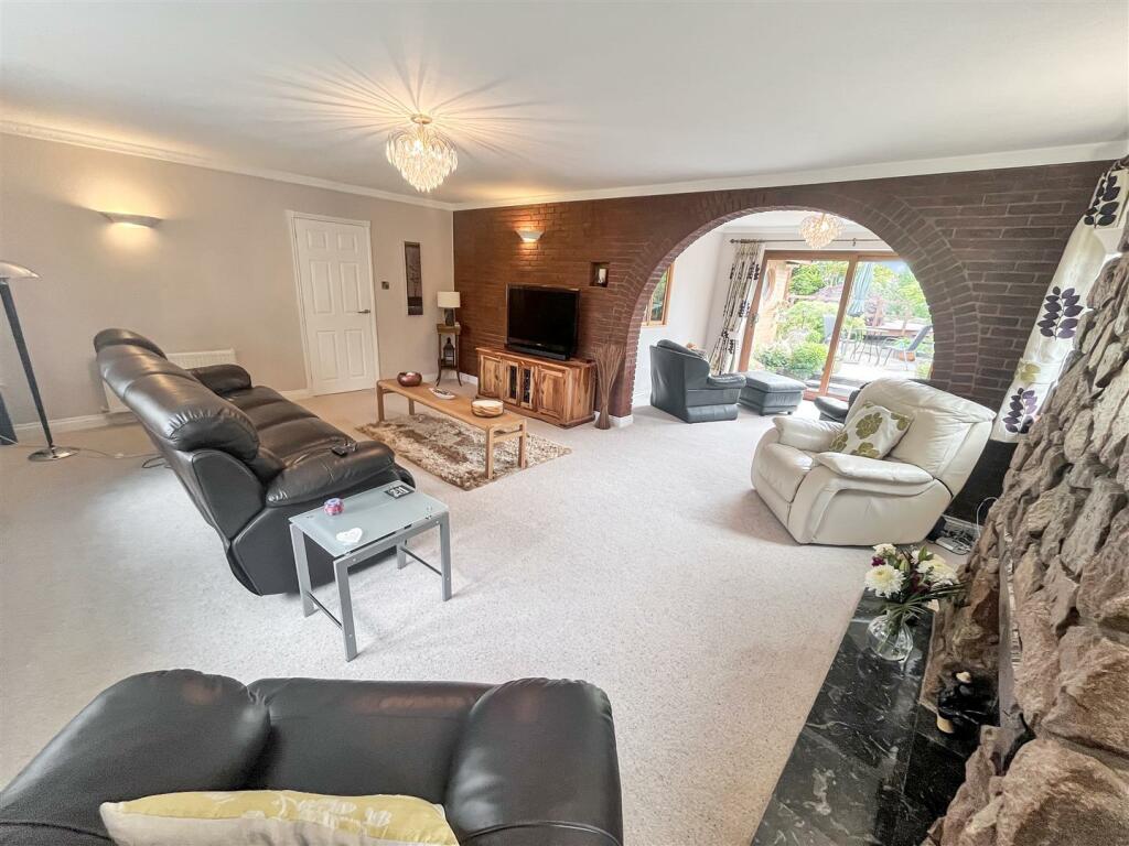 Additional property image - Church Street, Swadlincote