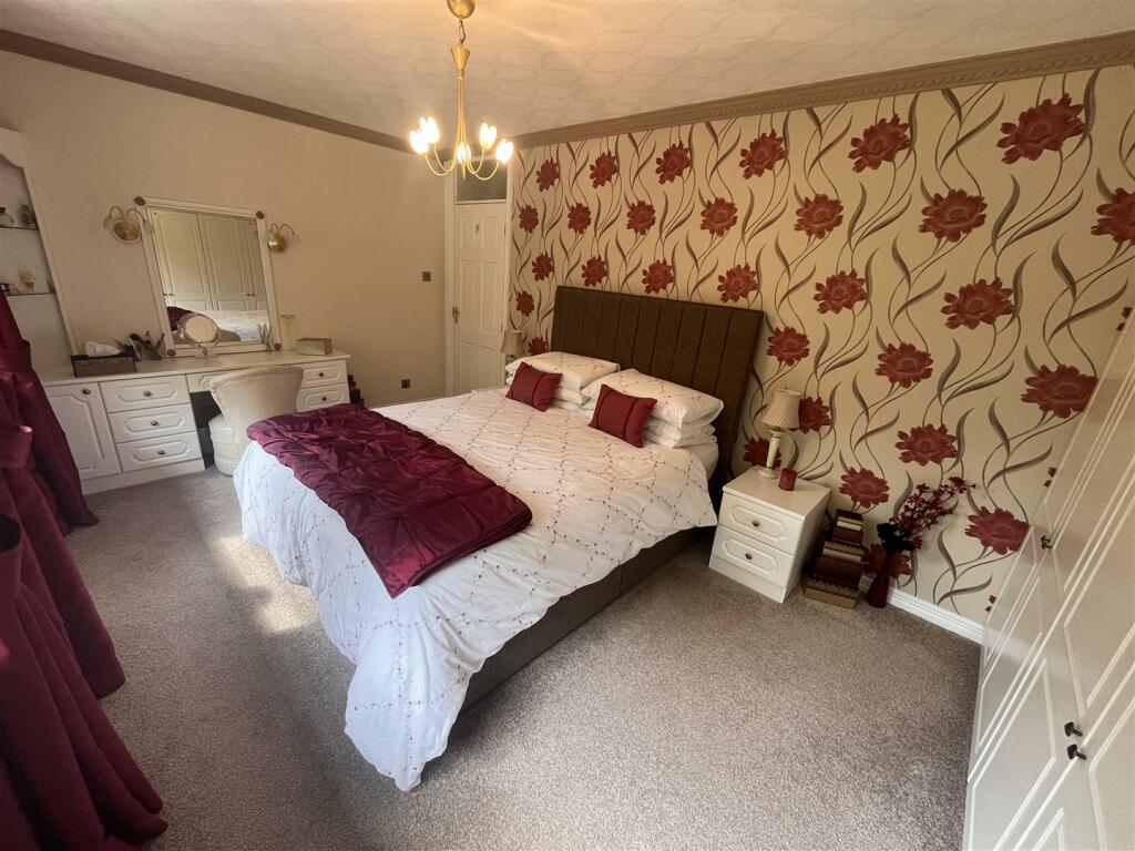 Additional property image - Church Street, Swadlincote