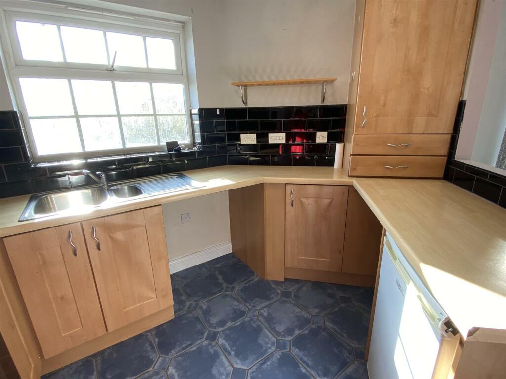 Additional property image - Edward Street, Overseal, DE12 6LJ