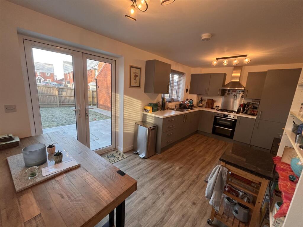 Additional property image - Kirtley Drive, Swadlincote