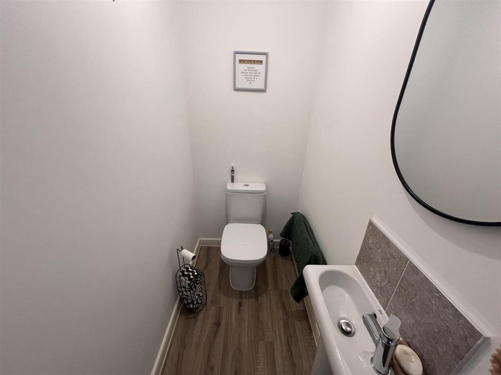 Additional property image - Kirtley Drive, Swadlincote