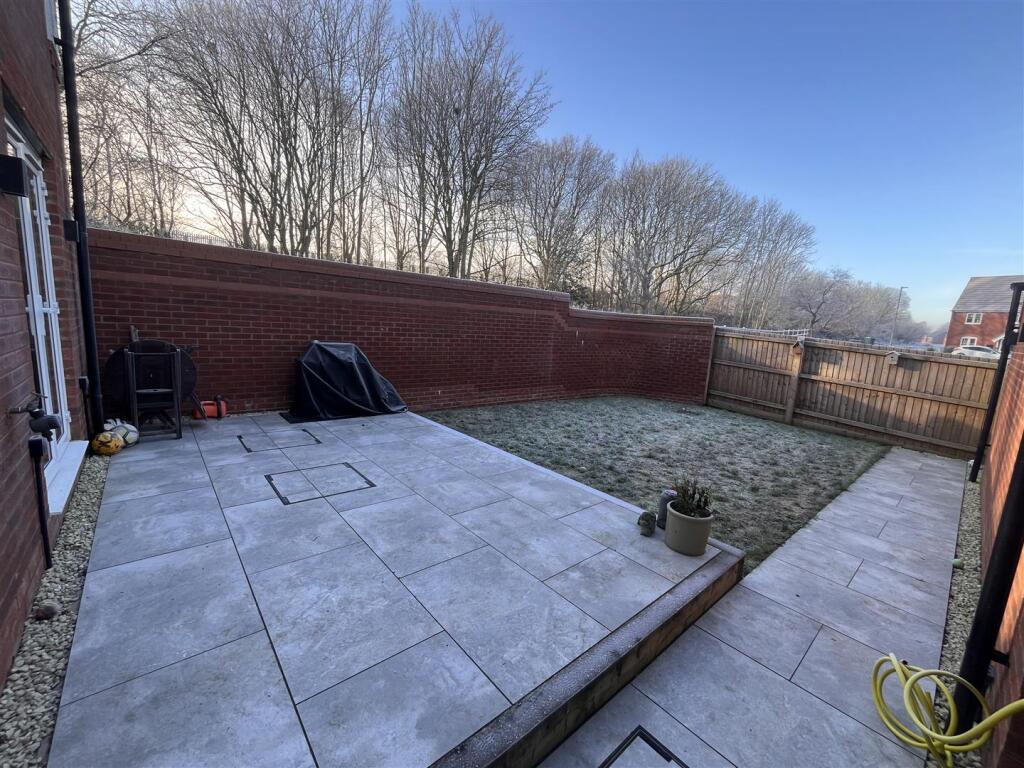 Additional property image - Kirtley Drive, Swadlincote