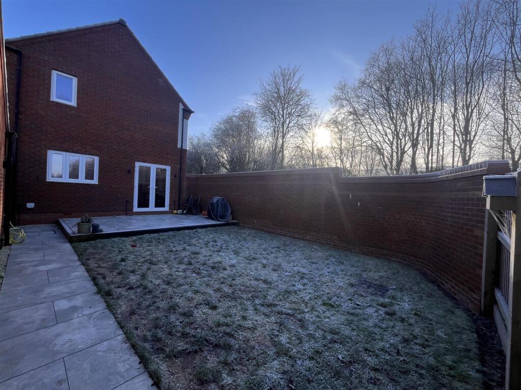 Additional property image - Kirtley Drive, Swadlincote