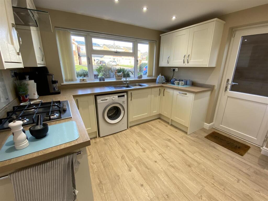 Additional property image - Tennyson Avenue, Swadlincote DE11 0DT