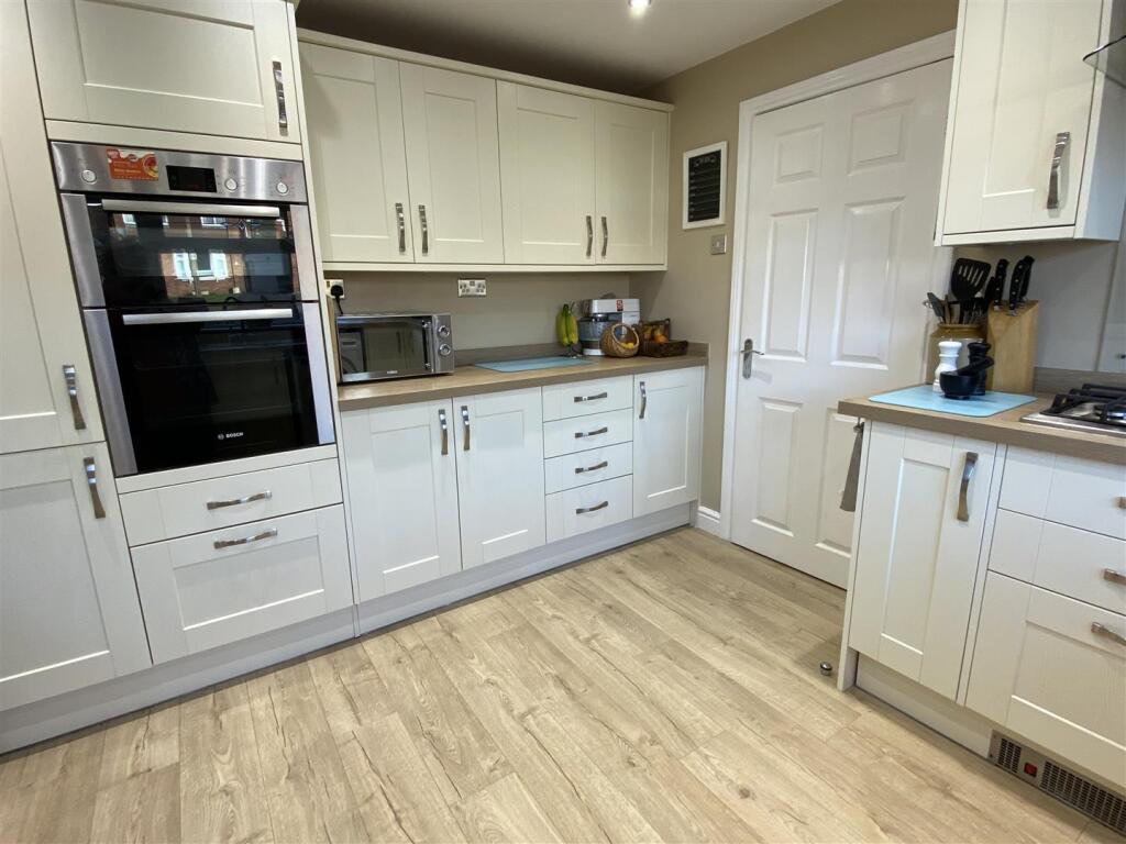 Additional property image - Tennyson Avenue, Swadlincote DE11 0DT