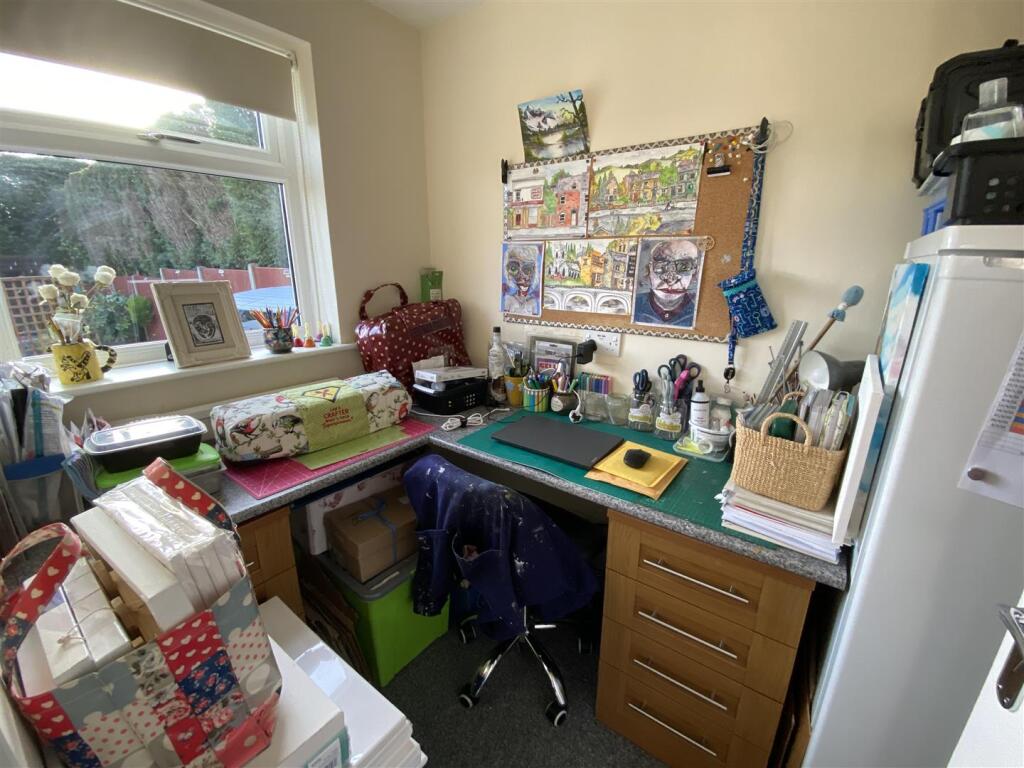Additional property image - Tennyson Avenue, Swadlincote DE11 0DT