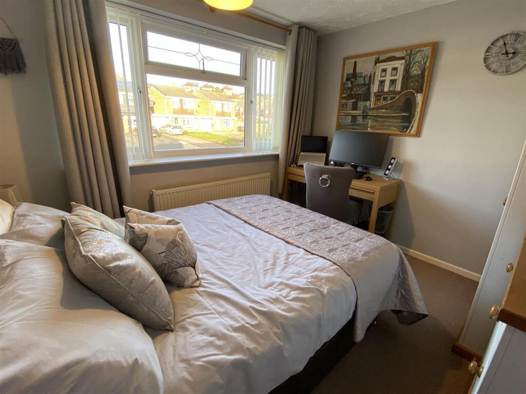 Additional property image - Tennyson Avenue, Swadlincote DE11 0DT