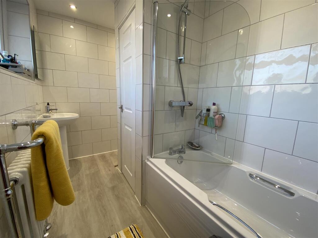 Additional property image - Tennyson Avenue, Swadlincote DE11 0DT