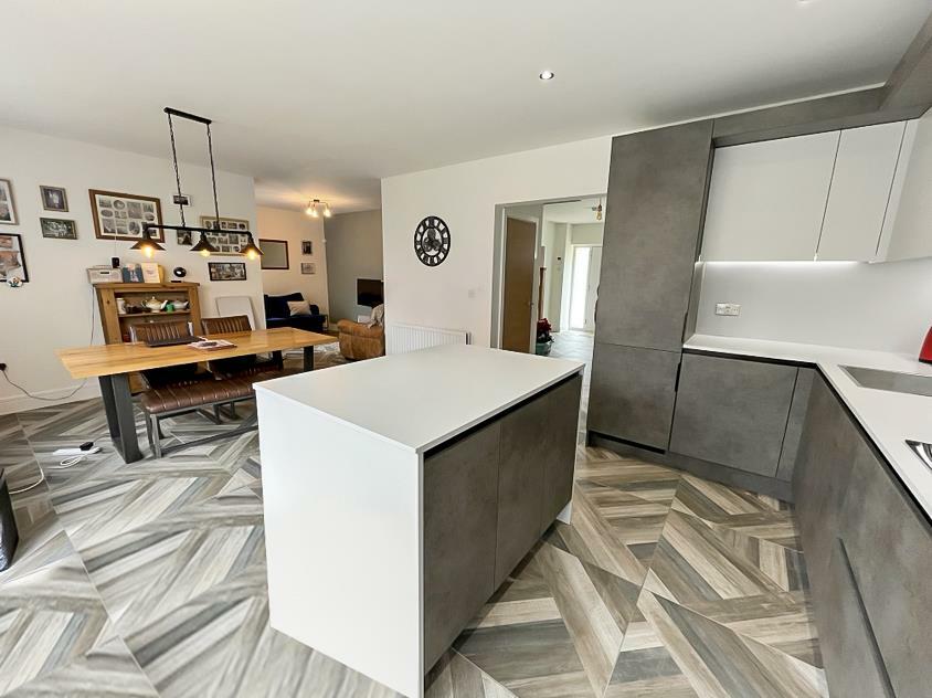 Additional property image - Jade Close, Swadlincote DE11