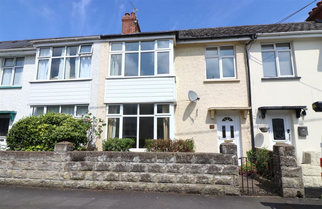 3 bedroom terraced house for sale in Broadfield Road, Barnstaple, EX32