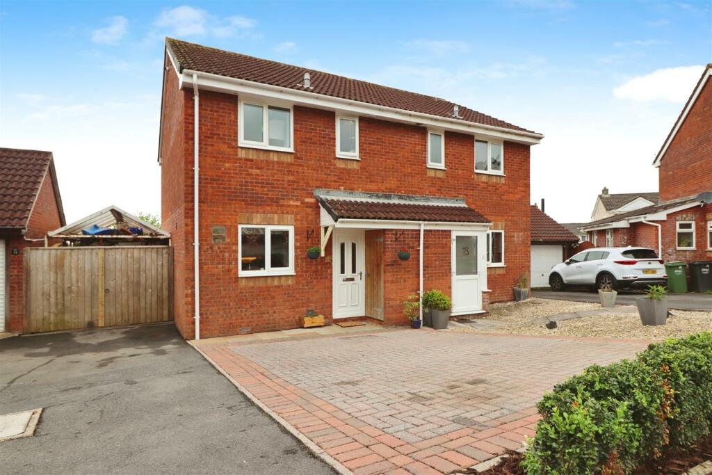 3 bedroom semidetached house for sale in Lane End Park, Barnstaple, EX32