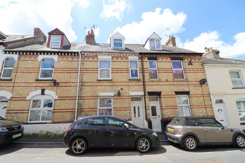 3 bedroom terraced house for sale in Richmond Street, Barnstaple, EX32