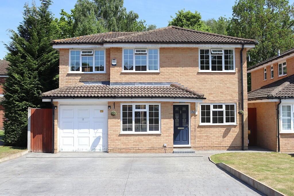 Main image of property: The Potteries, Farnborough, GU14