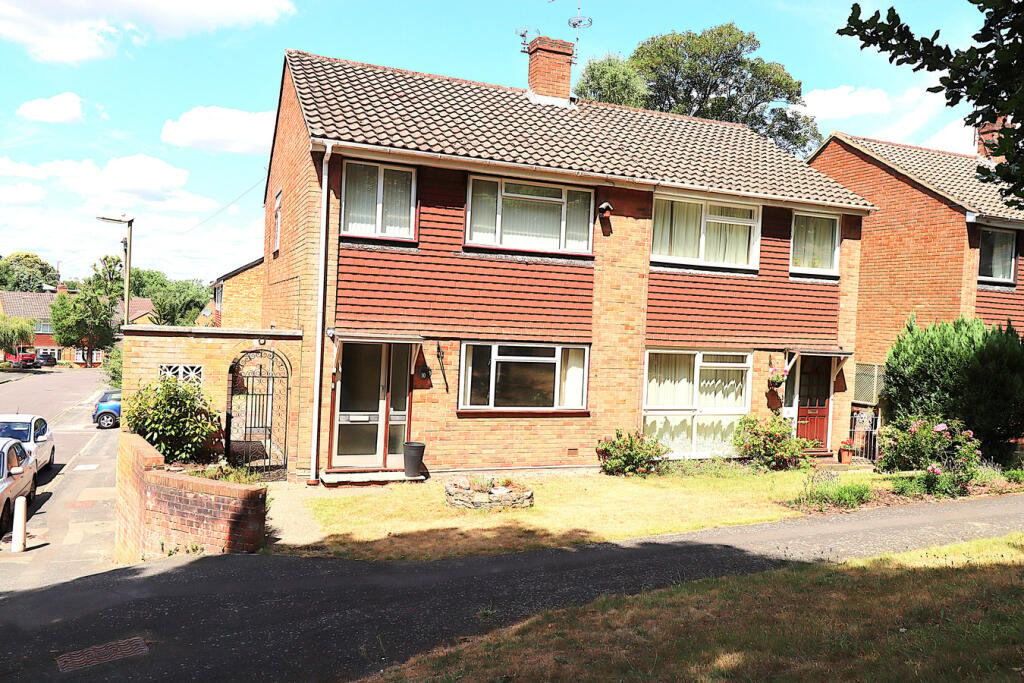 3 bedroom semi-detached house