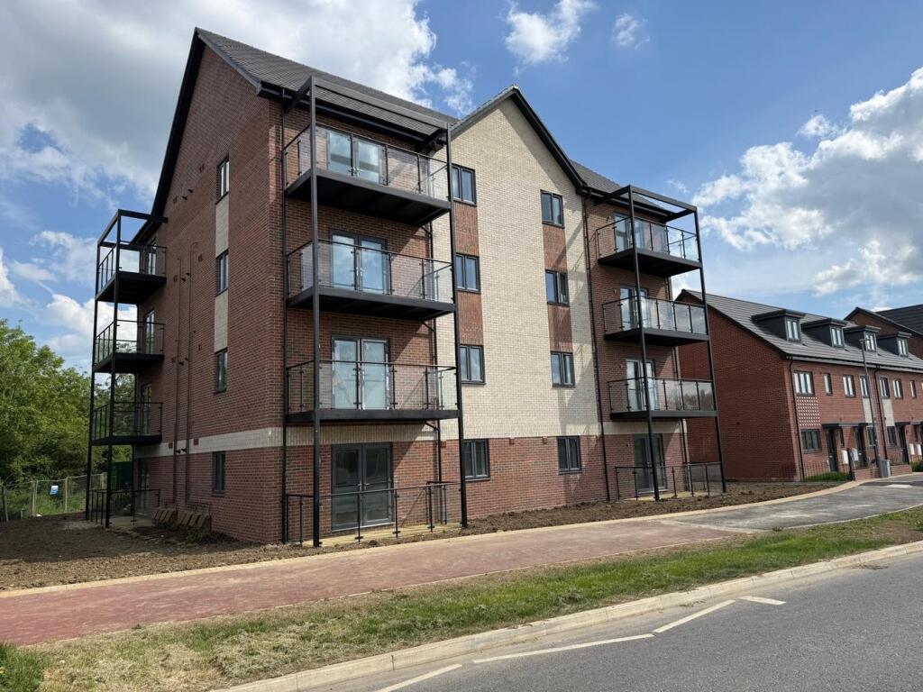 Main image of property: Ouessant close , Milton Keynes, Milton Keynes, MK8