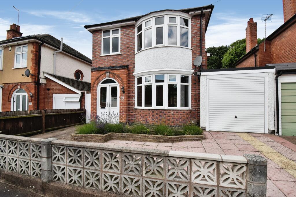 3 bedroom detached house for sale in Roman Road, Birstall, Leicester, Leicestershire, LE4