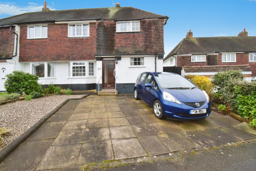 3 bedroom semidetached house for sale in Fielding Road, Birstall